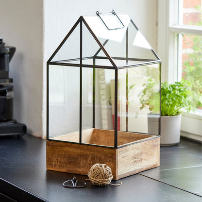 Hochwertiges Anzucht- und Gewächshaus